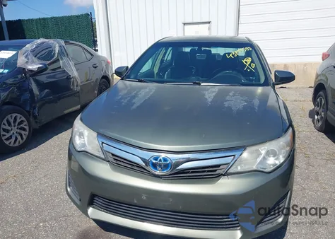 2014 Toyota Camry Hybrid Le z USA, uszkodzony, nr VIN 4T1BD1FK2EU102603